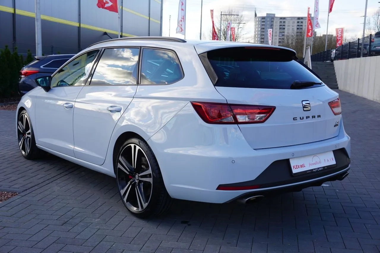 Seat Leon ST 2.0 TSI DSG Cupra 290...  Image 2