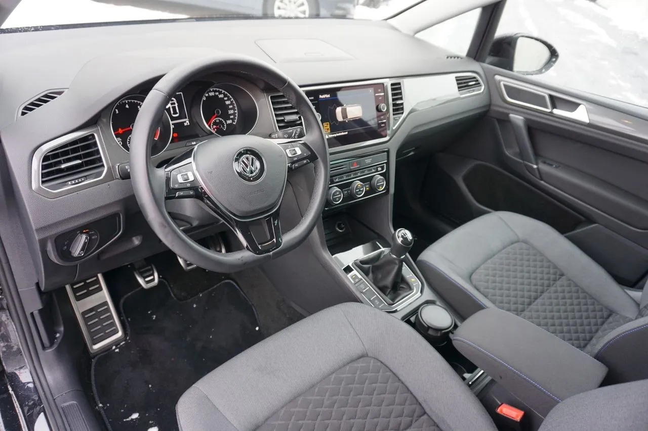 Volkswagen Golf Sportsvan Join 1.0 TSI...  Image 8