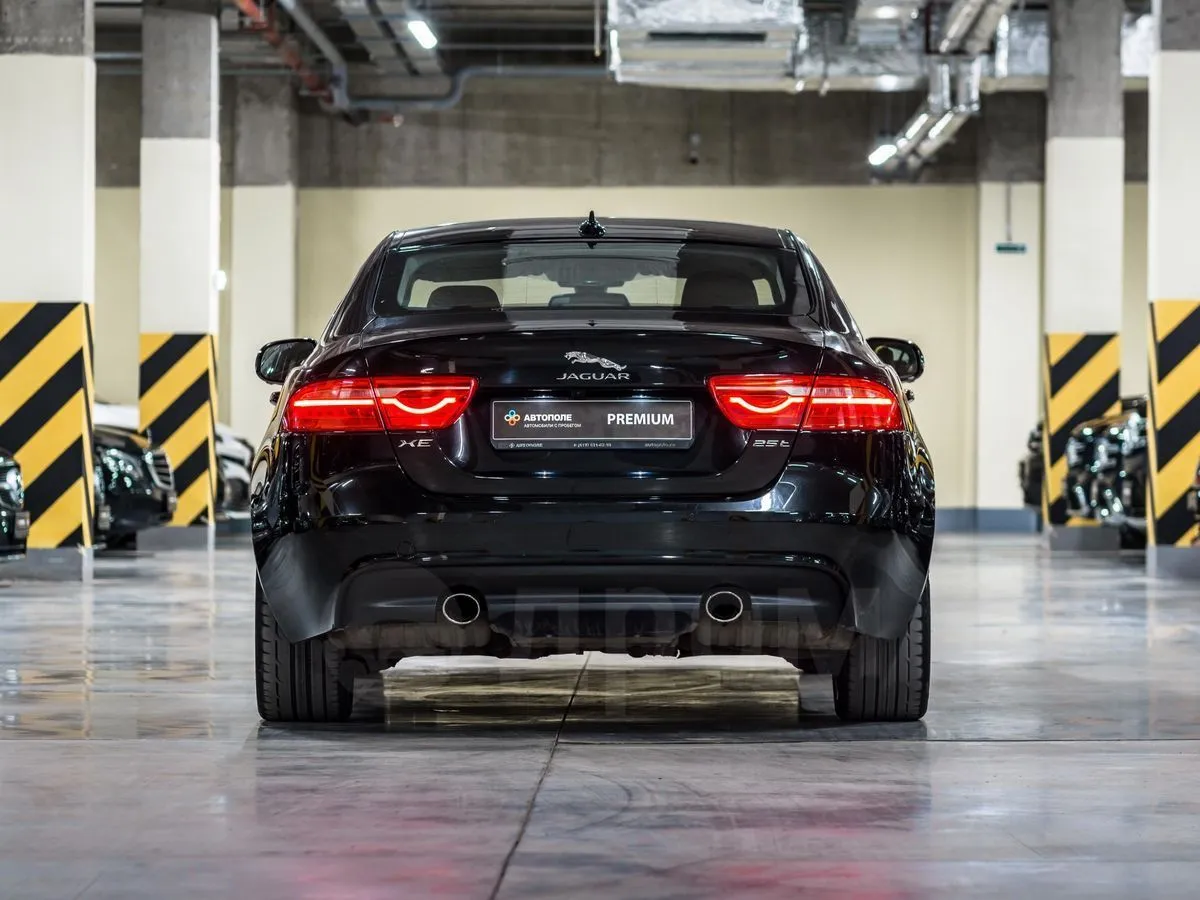 Jaguar XE Image 7